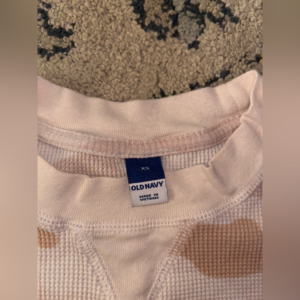 cute Old Navy camo long sleeve